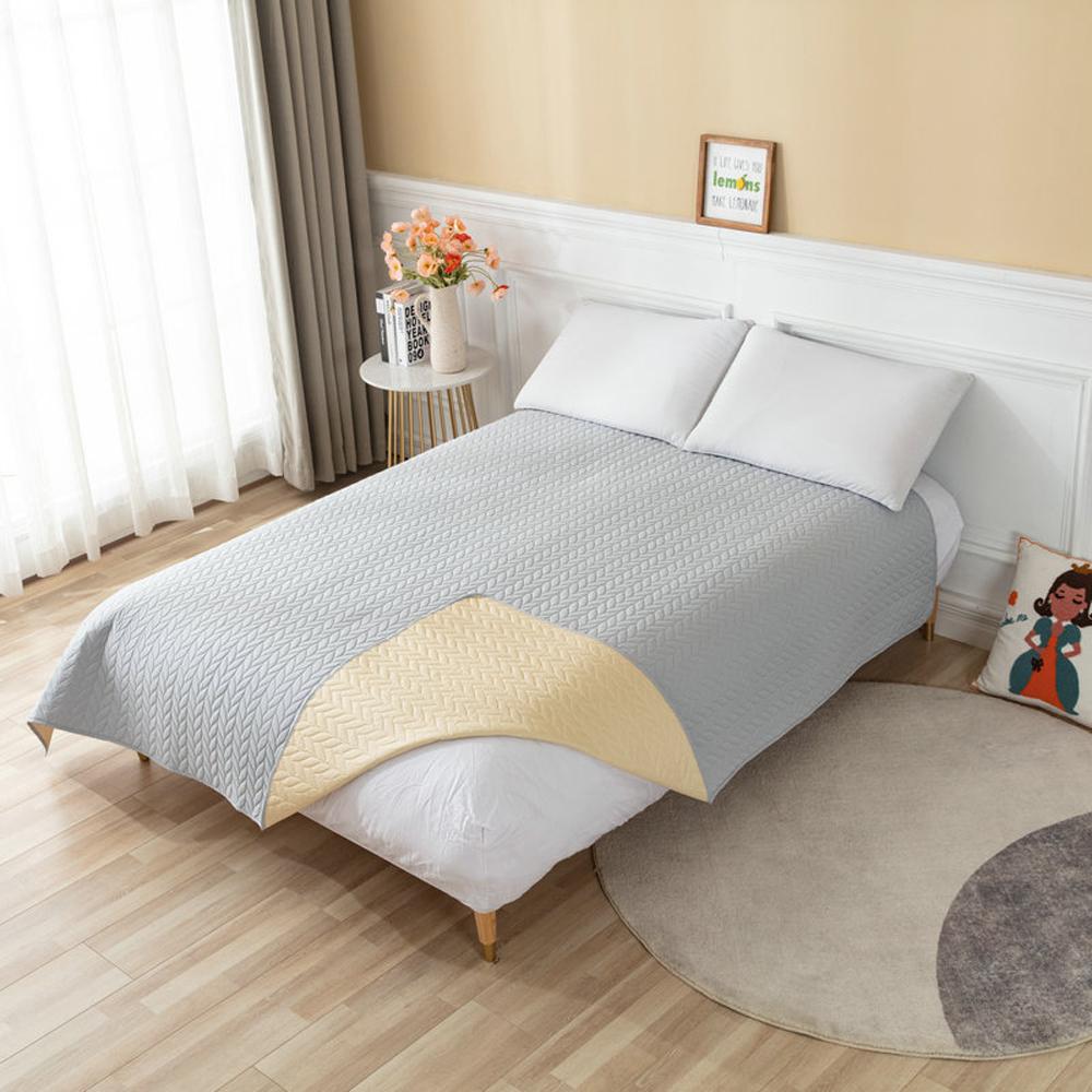 Waterproof Bed Cover Anti Slip Scratch Protector for Pet Dog Cat